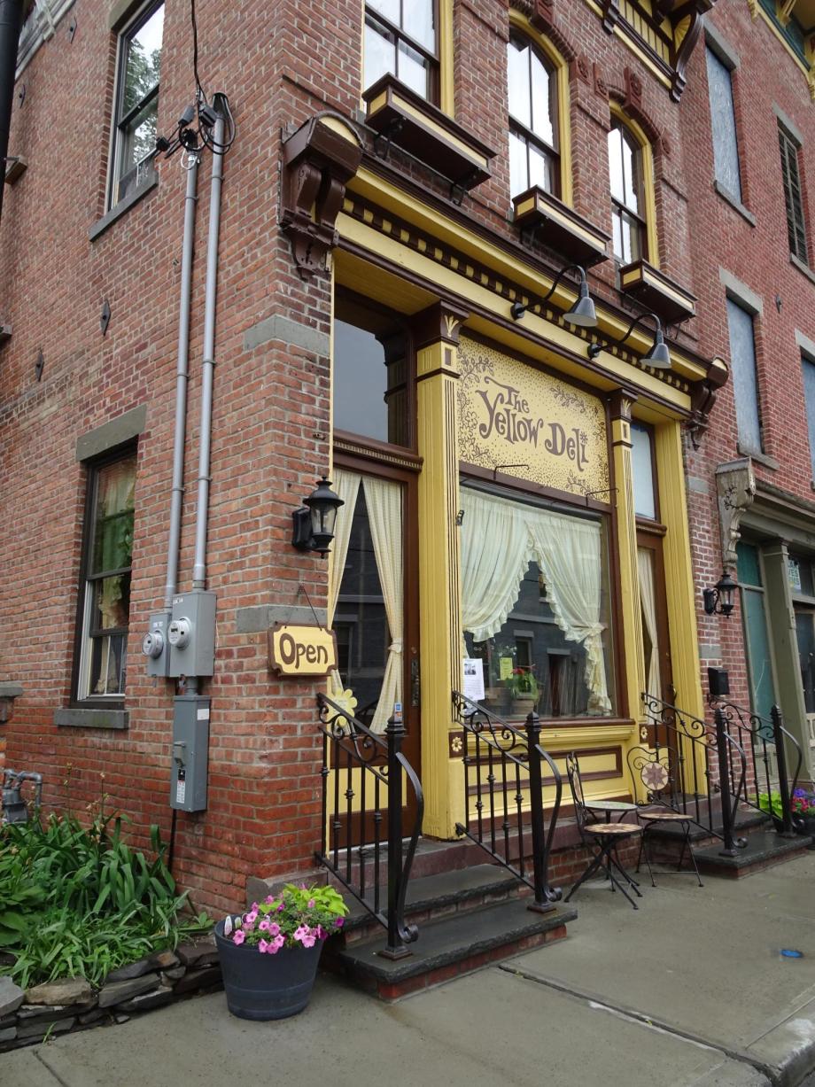 Coxsackie, NY The Yellow Deli